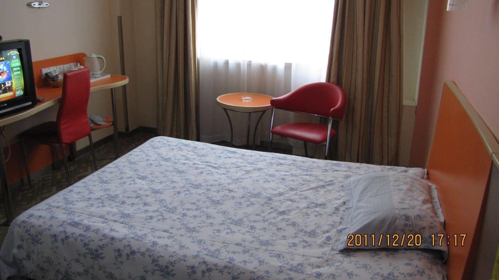 Motel 168 Hotel Urumçi Dış mekan fotoğraf